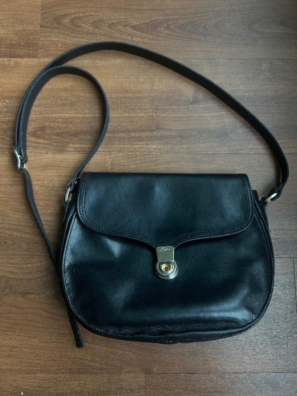 Vintage Longchamp Black Leather Crossbody Bag — Y2K 2006 Made in France